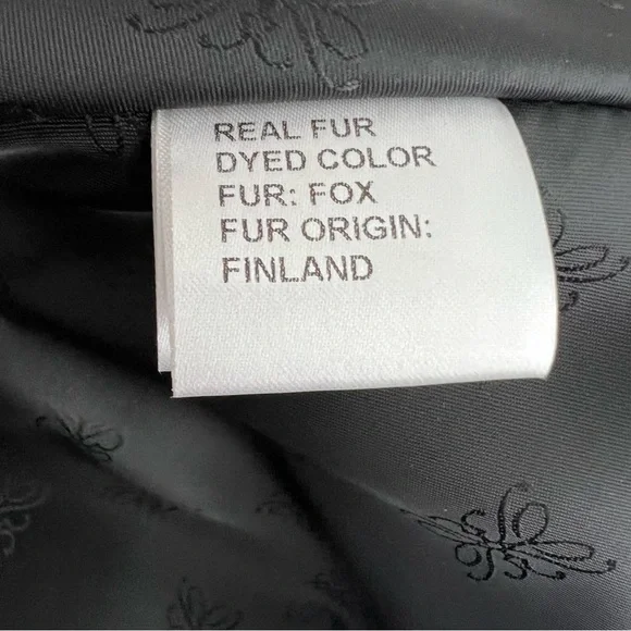 Belle Fare Asymetrical Fox Fur Poncho with Leather Inserts NWT - Picture 11 of 11